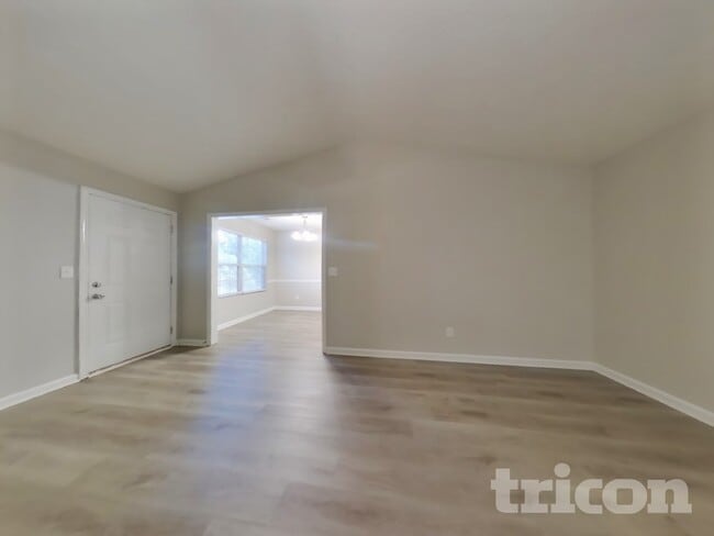 265 Whistle Way in Locust Grove, GA - Building Photo - Building Photo