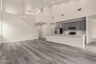 949 E Desert Ln in Phoenix, AZ - Building Photo - Building Photo