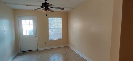 376 Valley Park Dr in Garland, TX - Building Photo - Building Photo