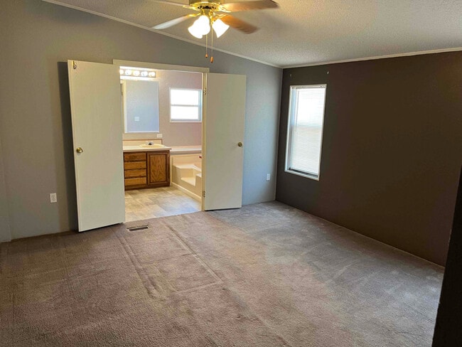 72 E Anasazi Rd photo'