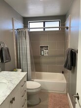 15169 Magnolia Blvd, Unit Unit B in Sherman Oaks, CA - Building Photo - Building Photo