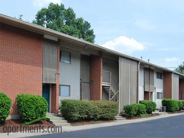 Mariner Park in Newport News, VA - Building Photo