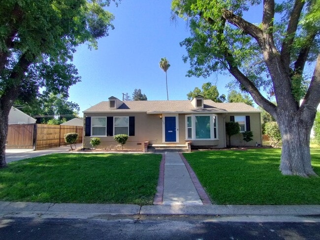 property at 1412 Del Mar Ave