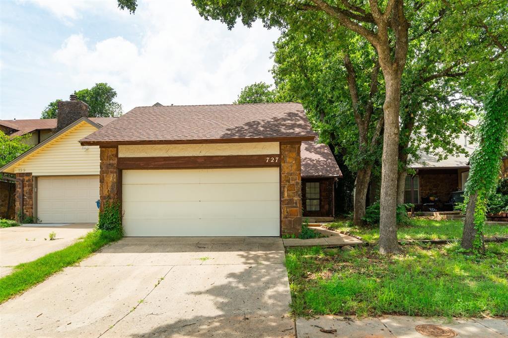 727 Rockridge Cir in Edmond, OK - Building Photo