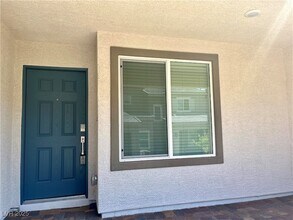 10777 Evelyn Yard Ct in Las Vegas, NV - Building Photo - Building Photo