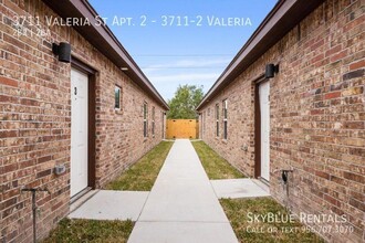 3711 Valeria St in Edinburg, TX - Building Photo - Building Photo