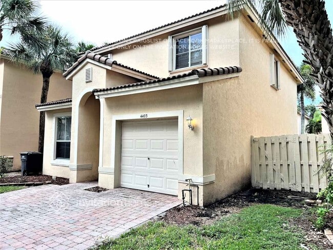 4403 Lake Tahoe Cir in West Palm Beach, FL - Building Photo - Building Photo