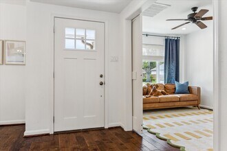 14122 Queensbury Ln in Houston, TX - Building Photo - Building Photo