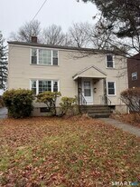 37 Caya Ave in West Hartford, CT - Building Photo