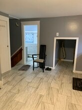 888 Grafton St, Unit 2 in Worcester, MA - Foto de edificio - Building Photo