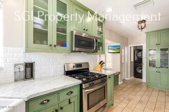 1315 W Holly St in Phoenix, AZ - Building Photo - Building Photo