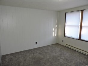 125 W Orange St in Cromwell, IN - Building Photo - Building Photo