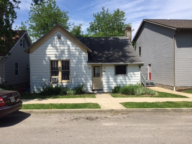 348 S Grant St in Bloomington, IN - Foto de edificio