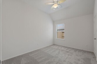 2707 Oak Pass Ct in Conroe, TX - Foto de edificio - Building Photo