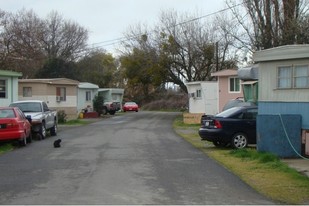 Butte View Mobile Home Park Apartments