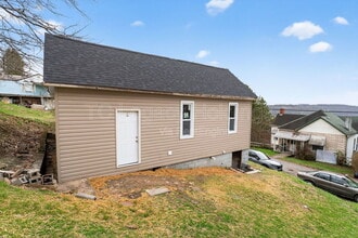 281 View Ave in Fairmont, WV - Building Photo - Building Photo