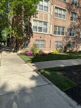 1726 E 70th St-Unit -1-1726 in Chicago, IL - Building Photo - Building Photo