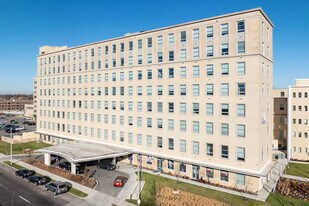 Residences at Delmar Divine in St. Louis, MO - Building Photo