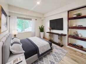 2490 Birchwood Way in Oceanside, CA - Building Photo - Building Photo