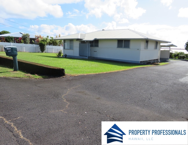 243 Palua Loop in Hilo, HI - Building Photo - Building Photo