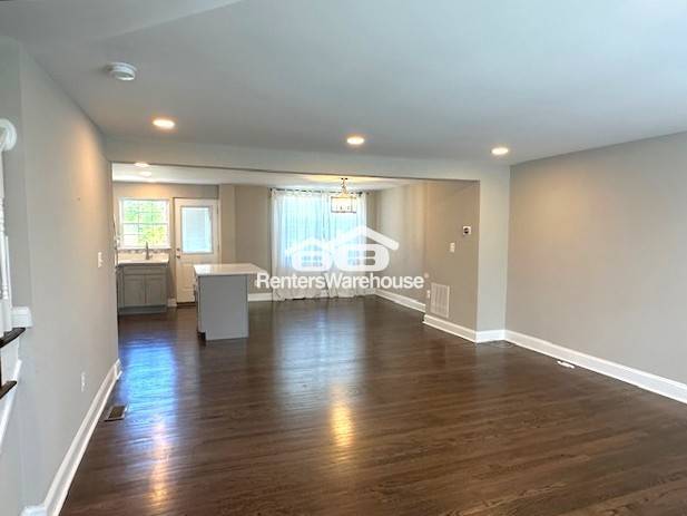 1568 Cottage Ln in Towson, MD - Building Photo - Building Photo