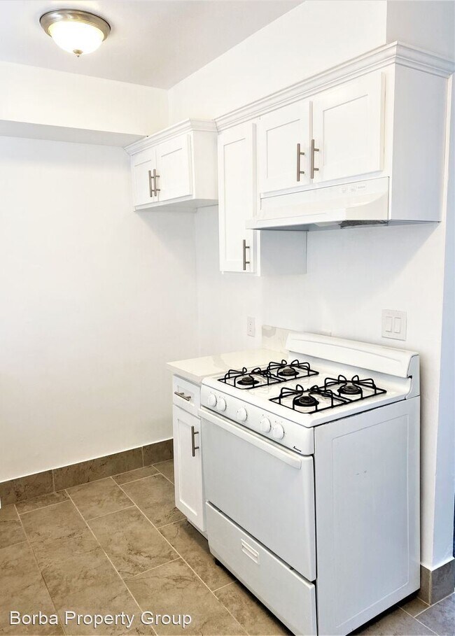 2912 E 65th St in Long Beach, CA - Building Photo - Building Photo