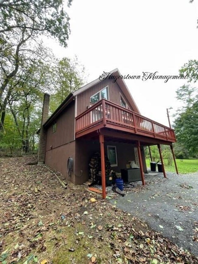 13104 Brandenburg Hollow Rd in Smithsburg, MD - Building Photo - Building Photo