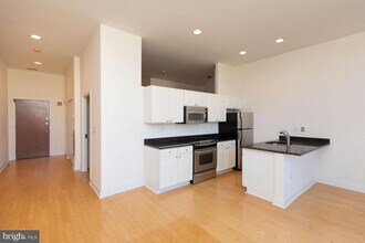 315 Arch St in Philadelphia, PA - Building Photo - Building Photo