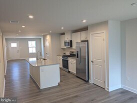 114 RED LION Ct in Atco, NJ - Building Photo