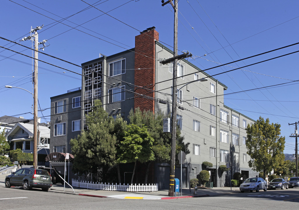 Silverstone in Oakland, CA - Foto de edificio