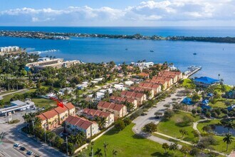 104 Harbors Way in Boynton Beach, FL - Building Photo - Building Photo