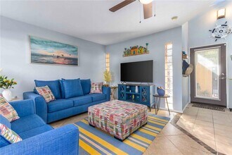 824 Padua Ln in Clearwater, FL - Building Photo - Building Photo