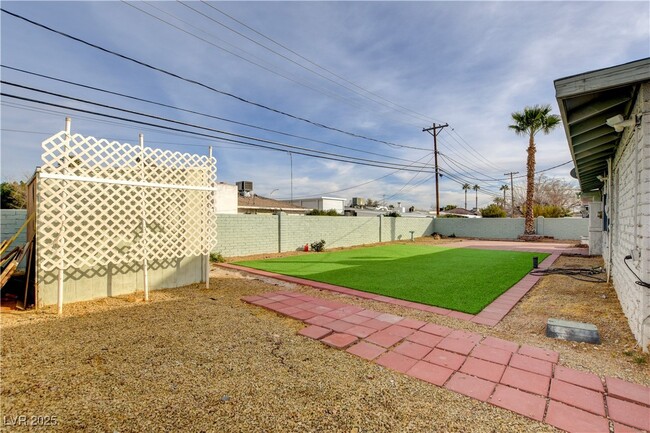 property at 1711 S 6th St