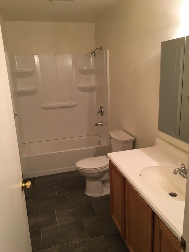 3555 Old Richardson Hwy, Unit Apt 1 in North Pole, AK - Building Photo - Building Photo