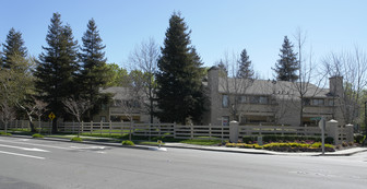 Cross Creek Apartments