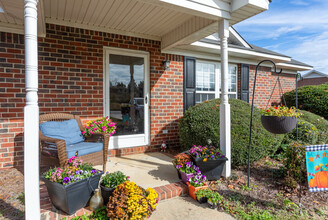 Paige Mill Court Apartments in Sanford, NC - Building Photo - Interior Photo