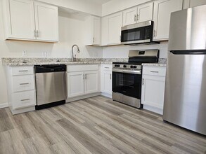 28939 Lem Ct in Perrysburg, OH - Building Photo - Building Photo