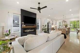 5701 Tura Ln in Austin, TX - Building Photo - Building Photo