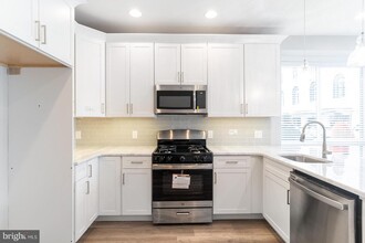1419 POPLAR St-Unit -1 in Philadelphia, PA - Building Photo - Building Photo
