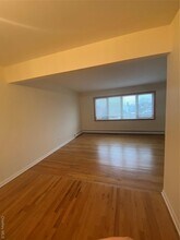 151-55 20th Rd in Queens, NY - Building Photo - Building Photo