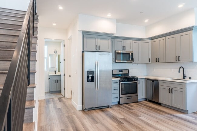 property at 525 Normandie Ave