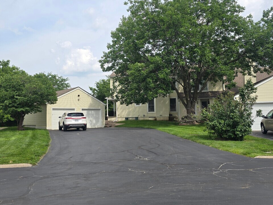 8257 N Revere Ave in Kansas City, MO - Building Photo