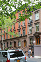 129 W 69th St Apartments