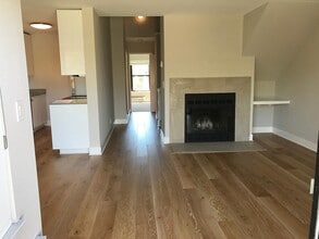 8 Shoreline Ct, Unit 8 Shoreline Ct in Richmond, CA - Foto de edificio - Building Photo
