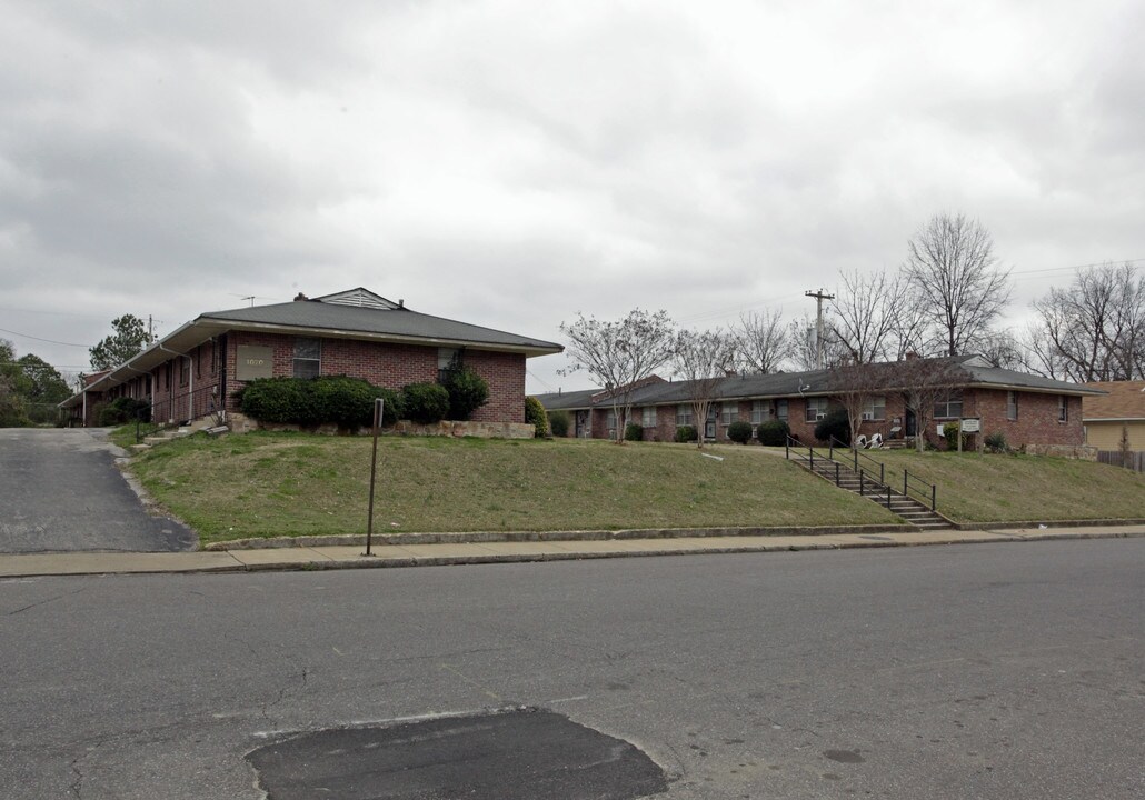 College View Apartments in Memphis, TN - Foto de edificio