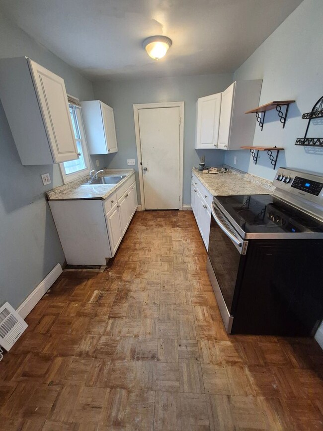 property at 409 W Hickory St