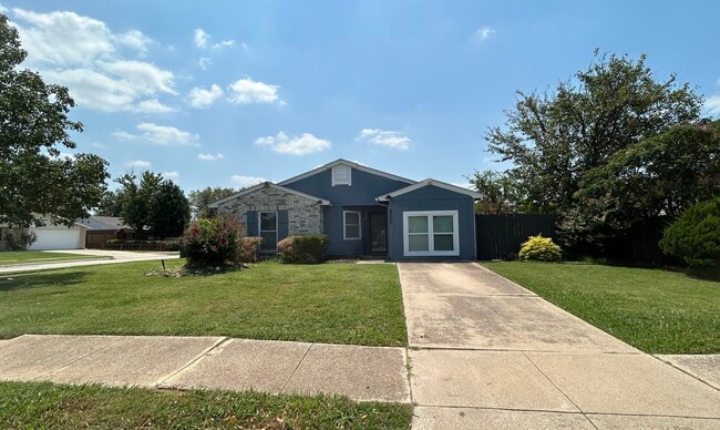 4257 Caldwell Ave