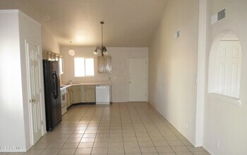 7329 Desierto Rico Ave in El Paso, TX - Building Photo - Building Photo