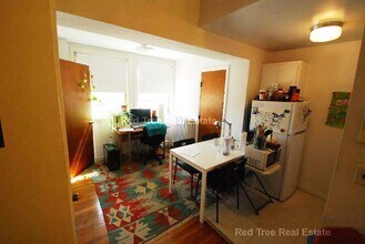 1315 Commonwealth Ave, Unit 105 in Boston, MA - Building Photo - Building Photo