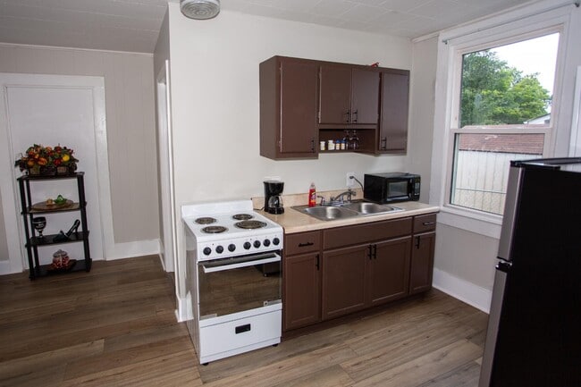 111 Summit St in Gastonia, NC - Building Photo - Building Photo